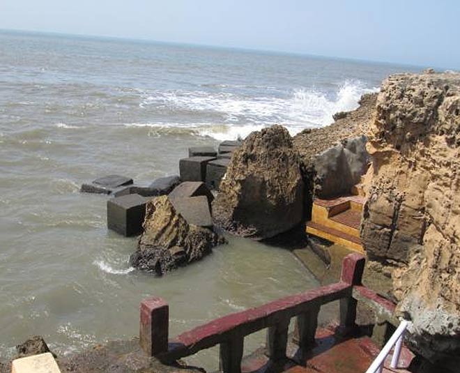 shri gangeshwar mahadev mandir inside