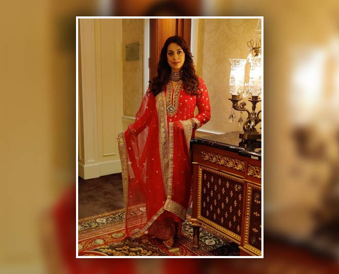 actrees juhi chawla suit looks inside