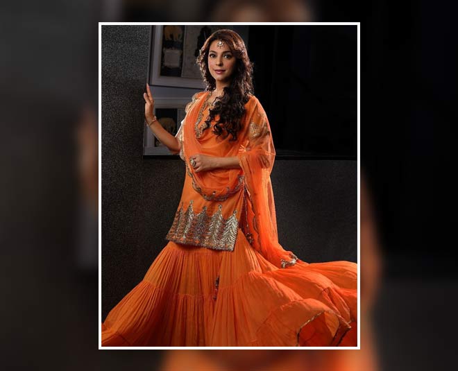 juhi chawla suit looks inside