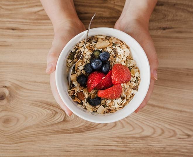 know some tips while serving food inside