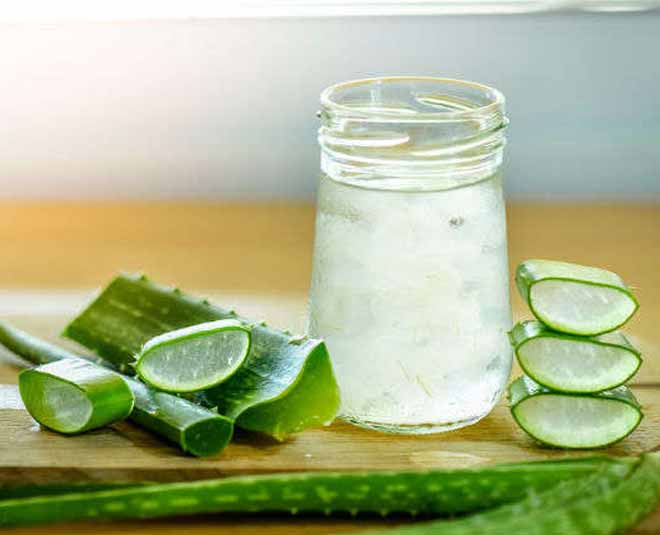 skin care with aelovera gel at night