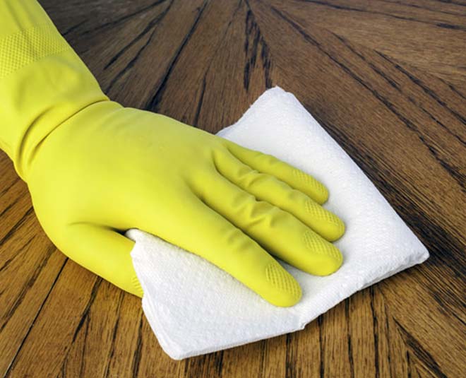know how to clean home after holi Inside
