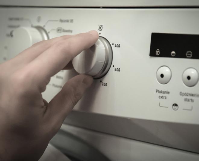 simple tips to wash your clothes Inside