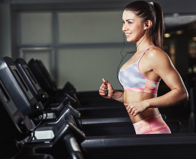 stay safe in gym use sanitiser