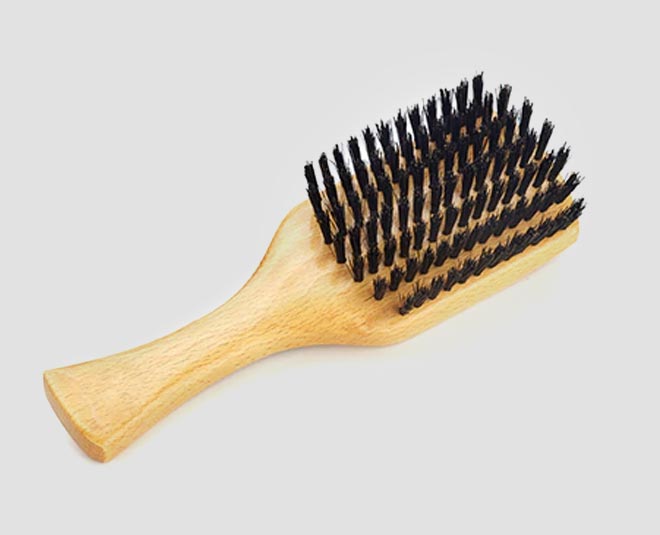 wooden hair brush