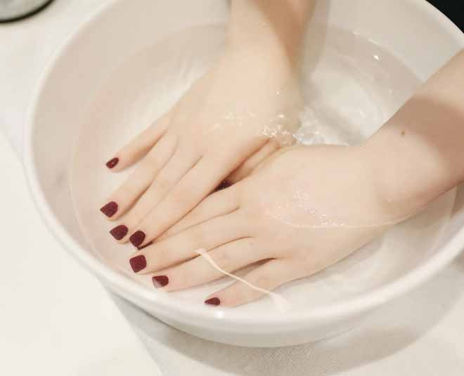 hands soak for nails