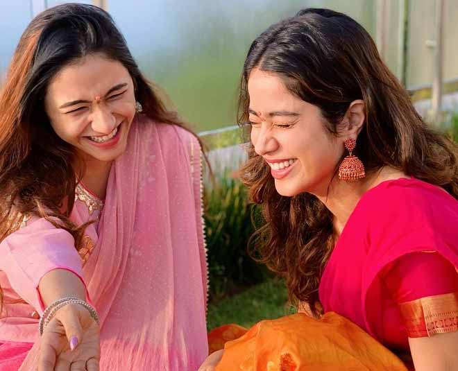 janhvi kapoor no makeup looks Inside