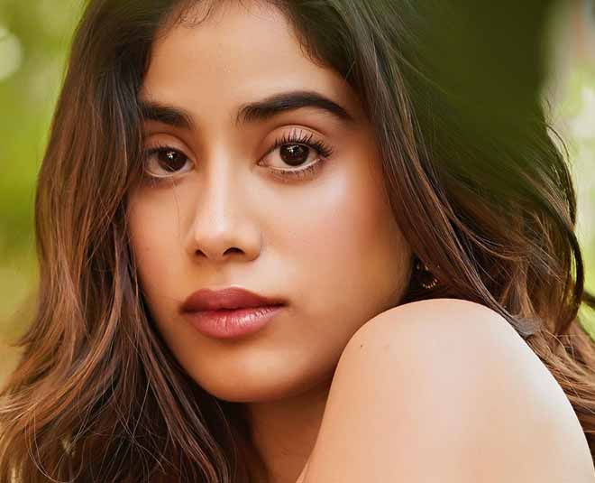 janhvi kapoor no makeup looks Inside