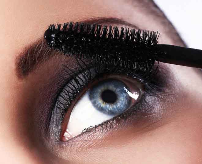 mascara brush for your lashes INSIDE