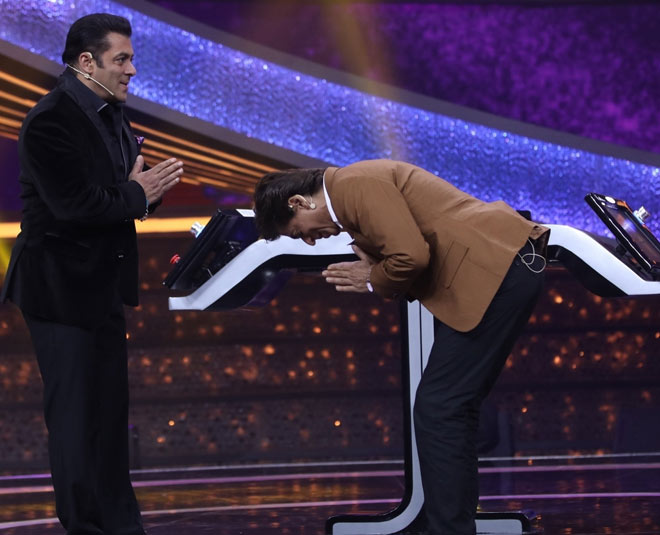 shah rukh apologises to salman khan three