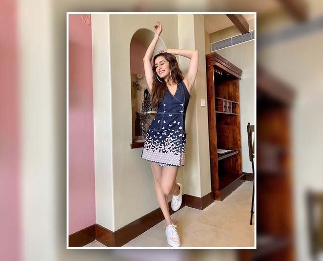 shraddha kapoor short dress looks in summer inside