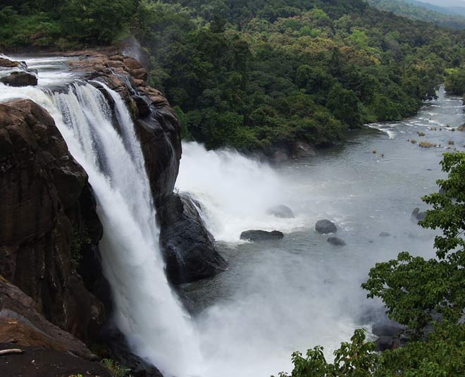 best places to visit in thrissur kerala inside