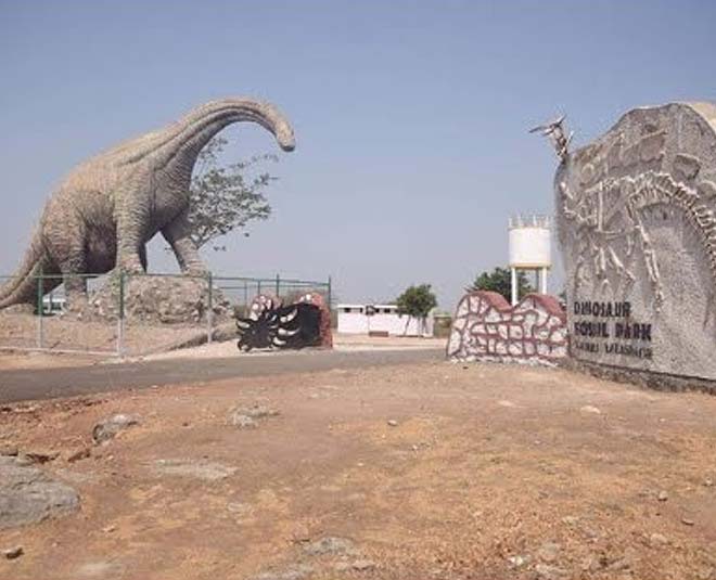 dinosaur fossil park balasinor in gujrat inside