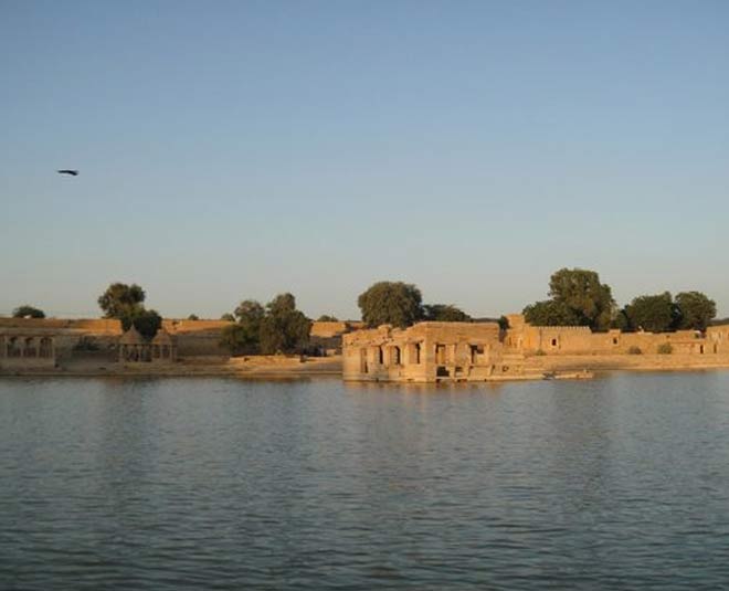 places to visit in jaisalmer rajasthan amar sagar jhil inside