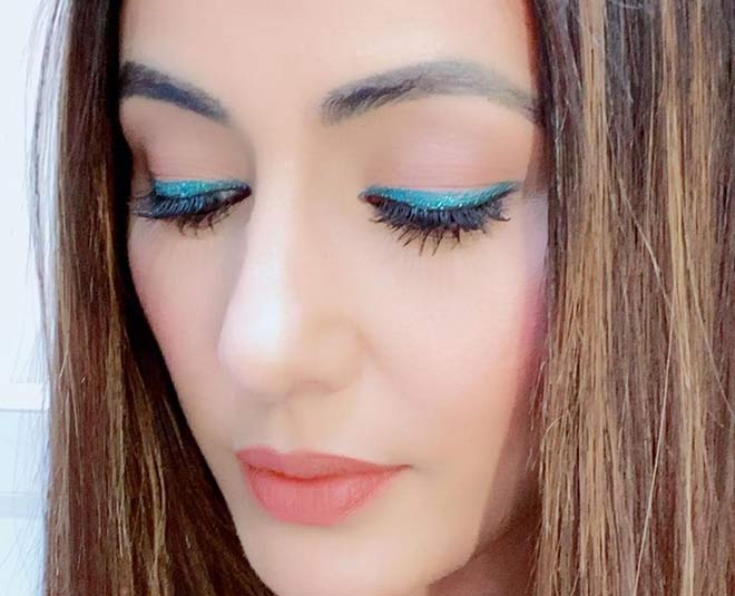 Hina Khan eyelook inside