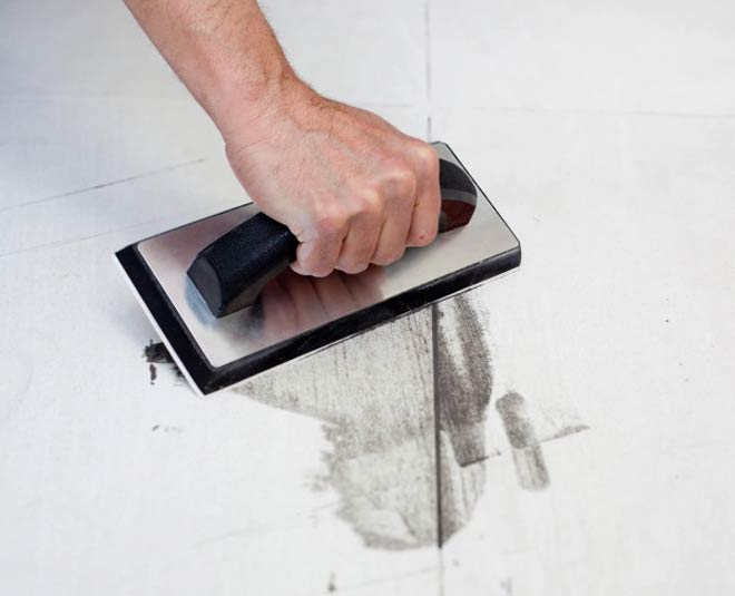 how to remove rust stains from tiles
