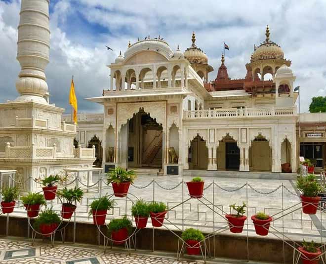 jain temple in india inside