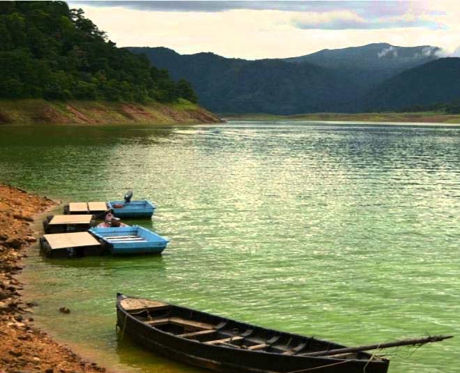 inside , River place in hindi