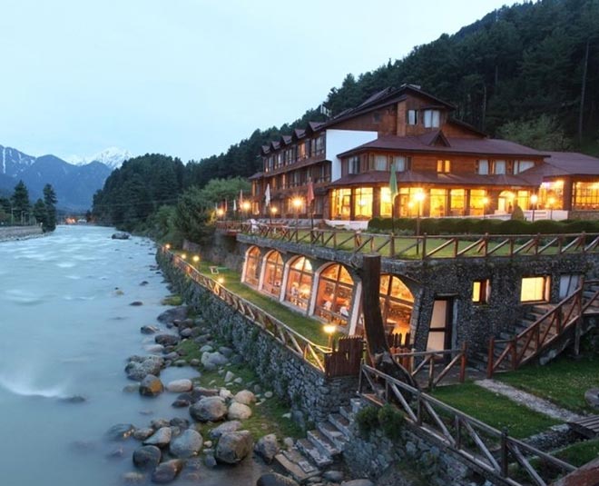 romantic places to travel in summer inside