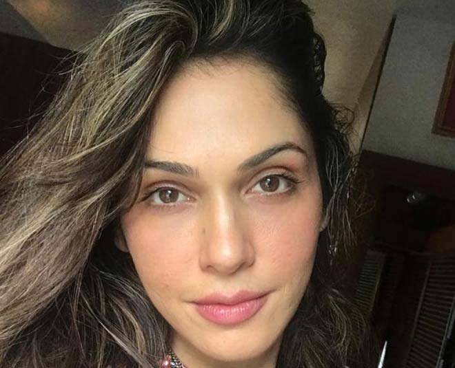 skin glow pack isha inside