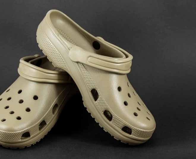 crock footwear in monsoon