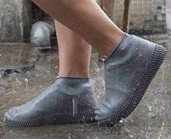 footwear tips in monsoon