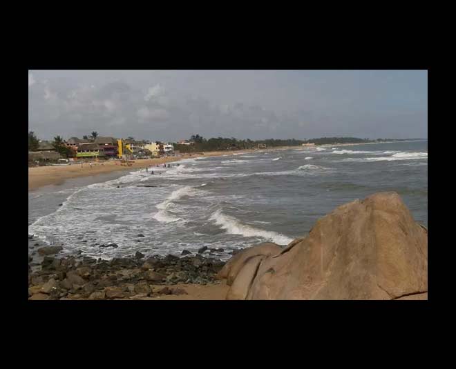 mud iceland beach in mumbai