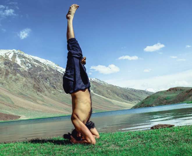 Sirshasana yoga trends
