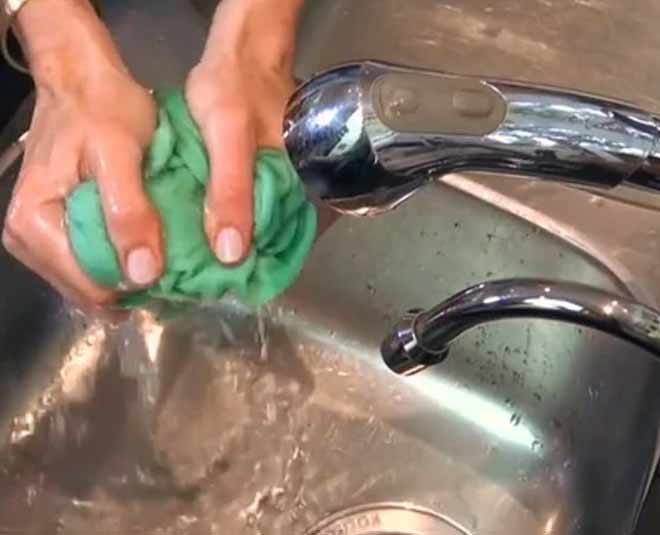 easy ways to wash pashmina shawl at home