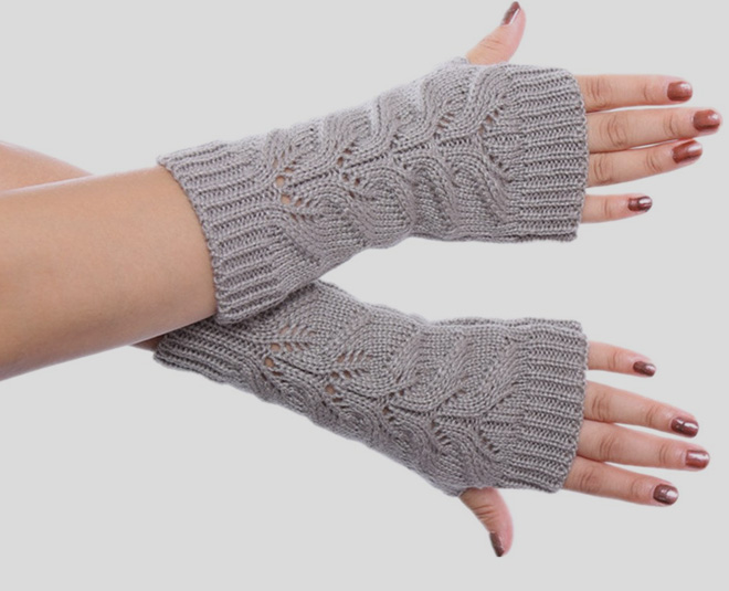 fingerless gloves