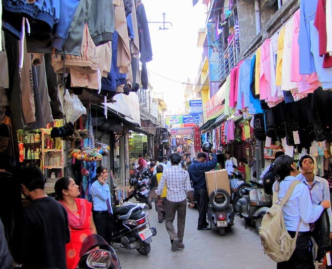 paltan bazaar in dehradun
