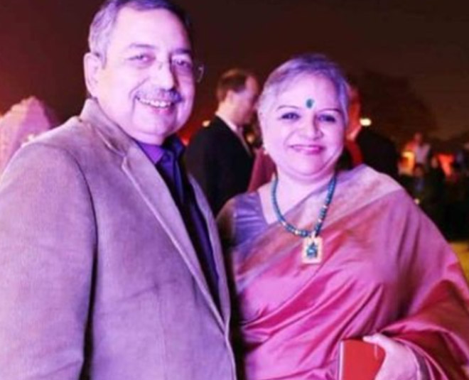 vinod dua wife