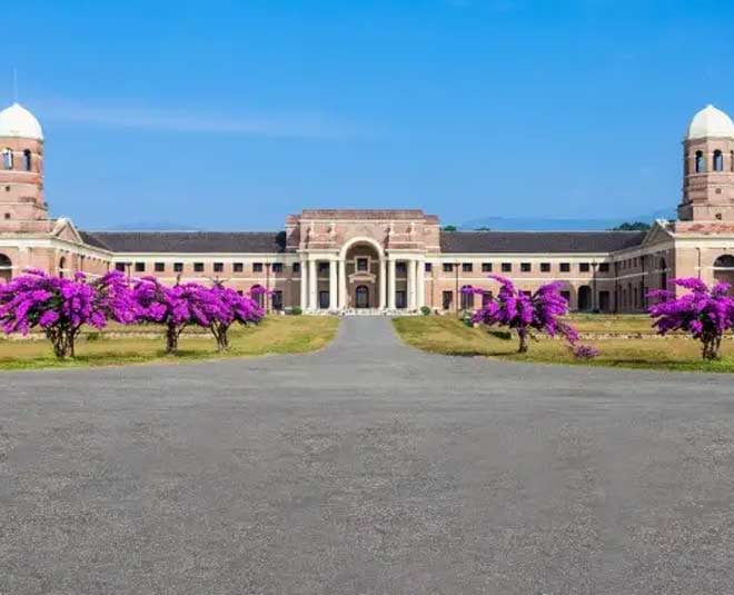 best places to visit in dehradun inside