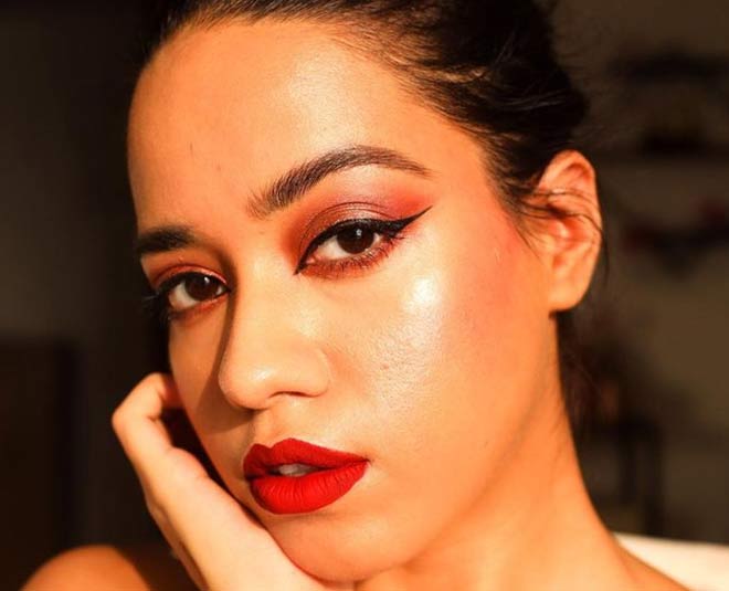 debashree makeup looks inside