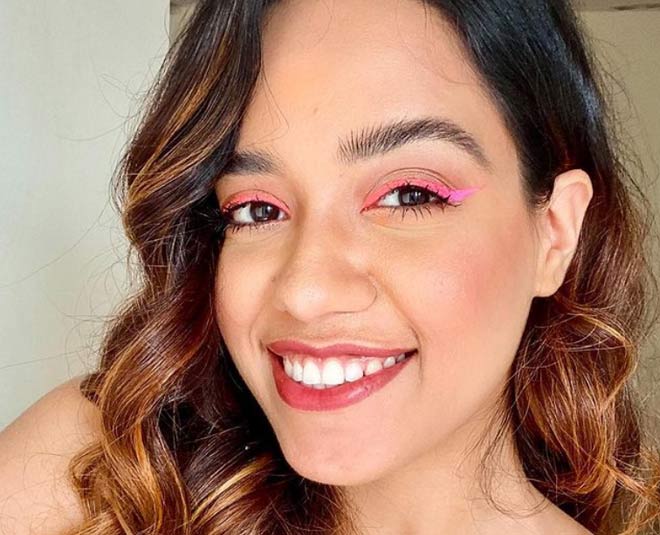 debashree makeup looks inside