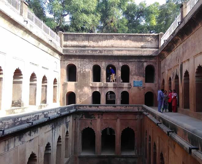 famous indian stepwells inside