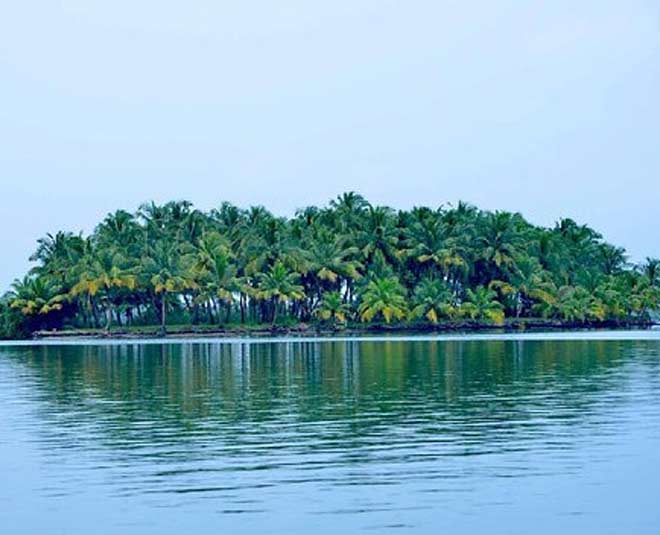 kavvayi island kerala