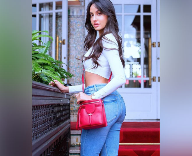 nora white look inside