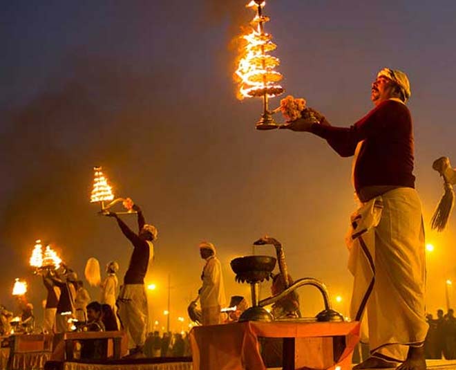 places to visit in prayagraj allahabad arati inside