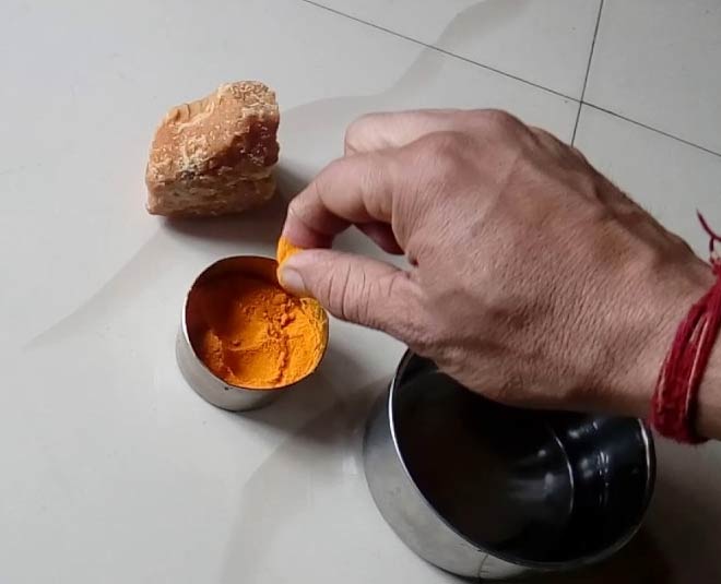 vastu expert tips on swastik