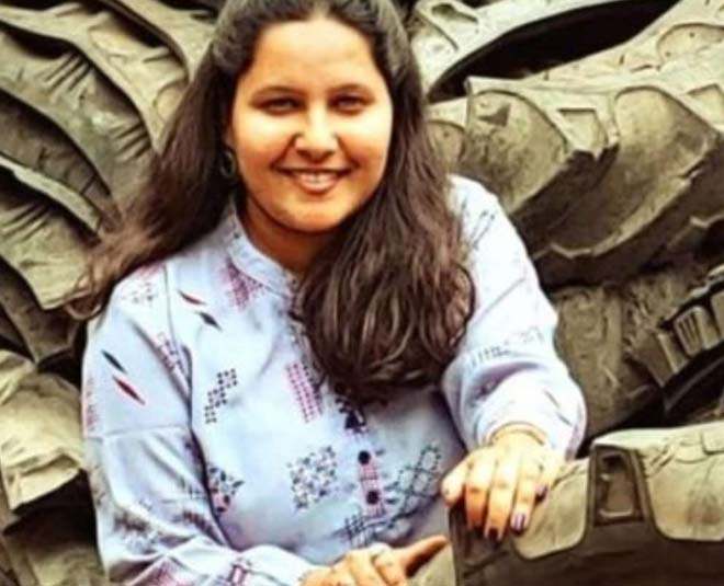 pooja badamikar upcycles scrap tyres to make footwear inside