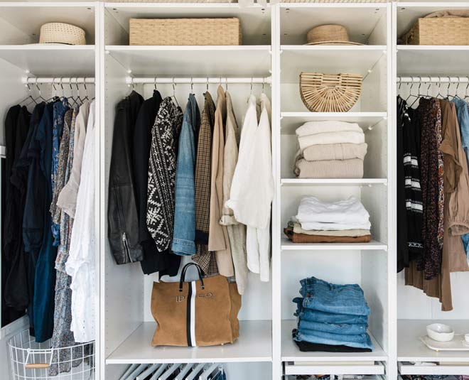 protect clothes from molds in winter inside