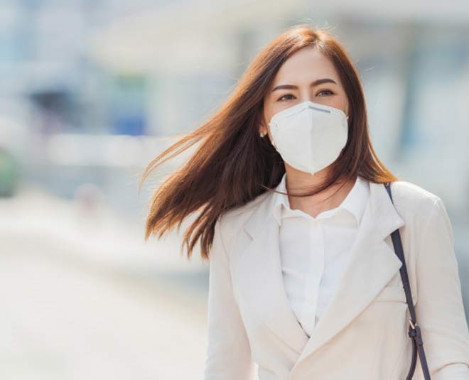 why you have smelly hair inside