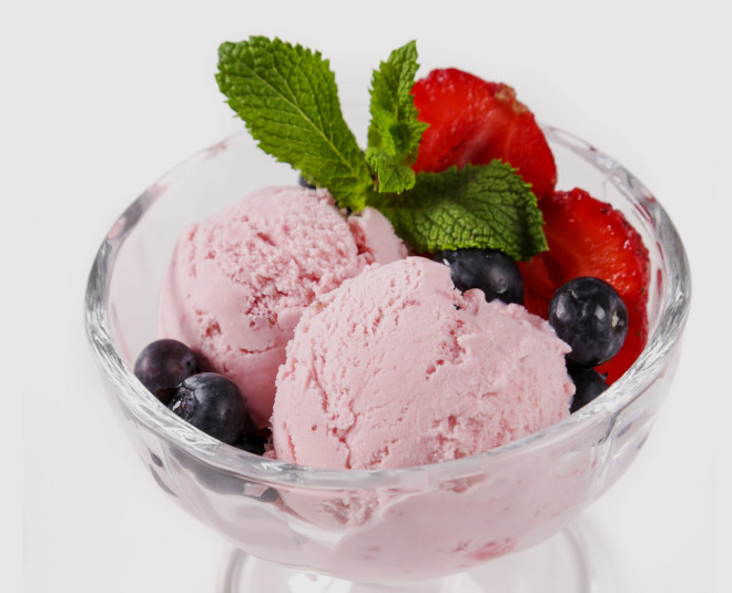 Blueberries ice cream