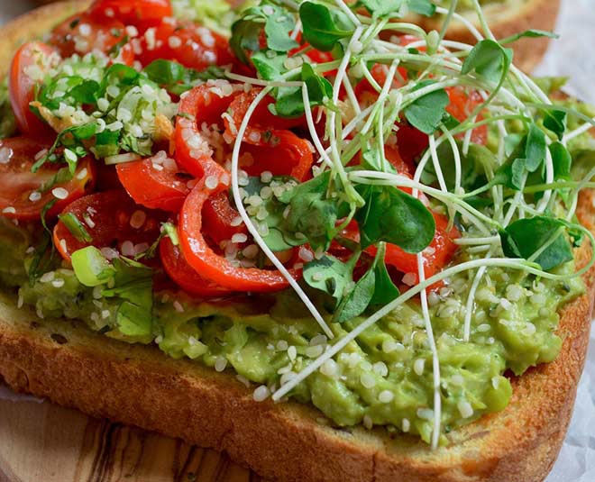 avocado tomato toast