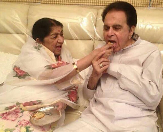 dilip kumar with lata mangeskar