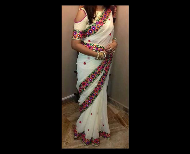 lases in saree