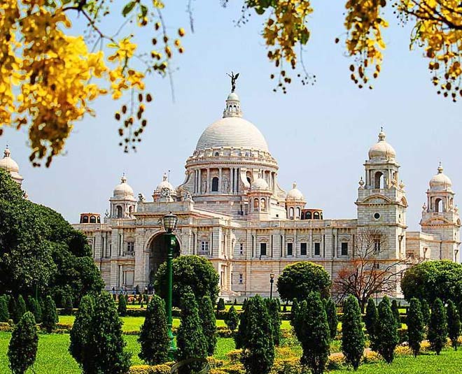 inside copy of taj mahel