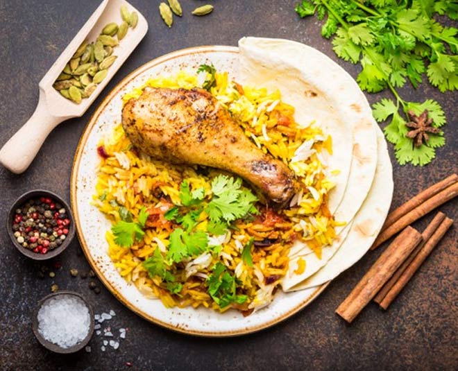 inside lakhnawi biryani