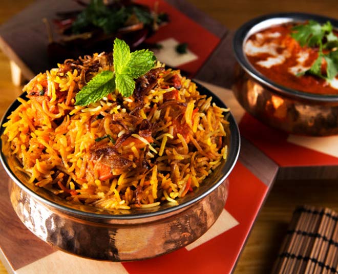 inside malabar biryani